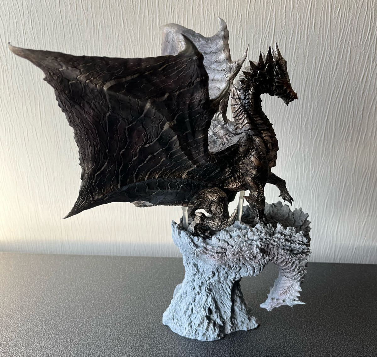 モンスターハンター カプコン フィギュアビルダー クリエイターズモデル 鋼龍 クシャルダオラ