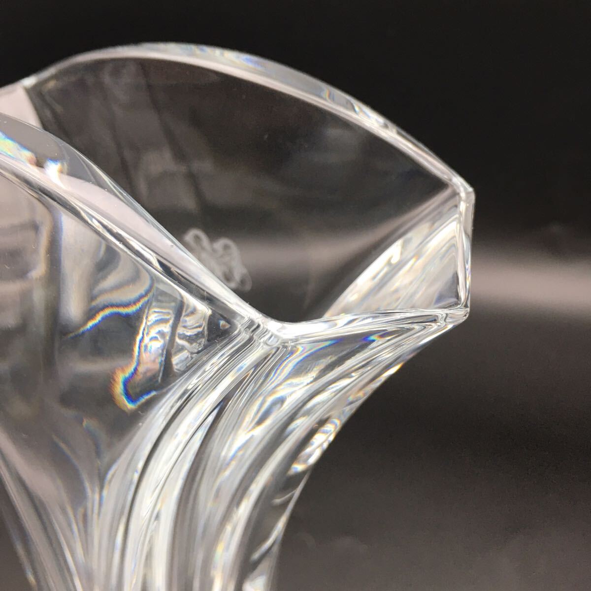 ☆F03120【未使用保管品】Baccarat バカラ/フラワーベース 花瓶 ☆F03120【未使用保管品】Baccarat バカラ/フラワーベース 花瓶