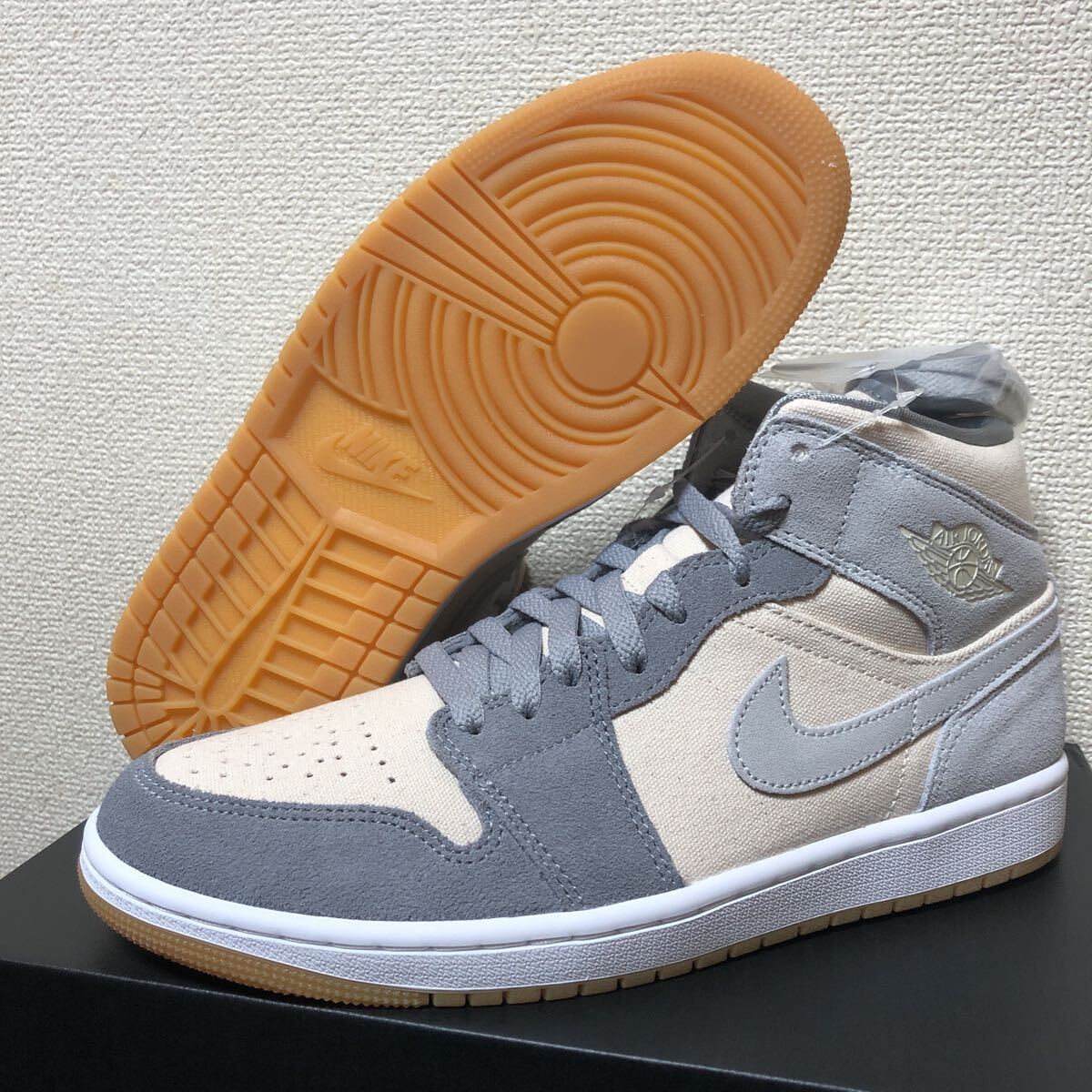 新品 未使用 黒タグ NIKE AIR JORDAN 1 MID SE 26 5cm nike 新品 未使用 黒タグ NIKE AIR JORDAN 1 MID SE 26 5cm nike