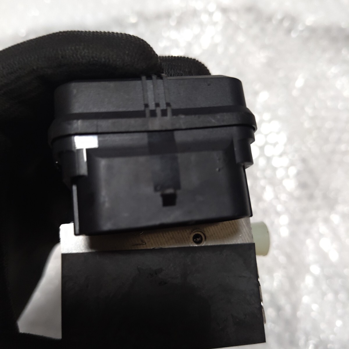 2 50316 GSX-R125 (23K) 55610-23K0 ABSユニット　ABSポンプユニット 実働取外し　純正　中古