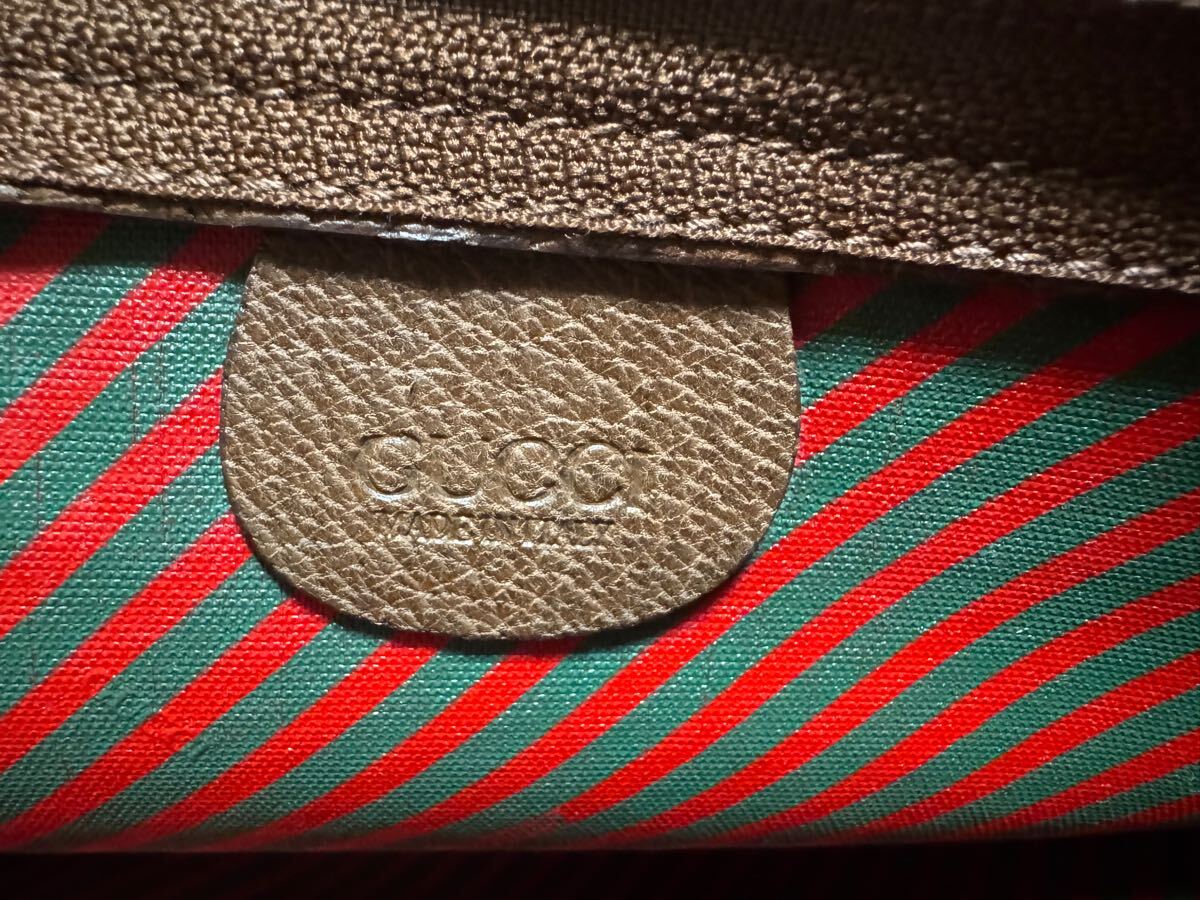 GUCCI セカンドバッグ グッチ クラッチバッグ レザー GG柄 GUCCI セカンドバッグ グッチ クラッチバッグ レザー GG柄