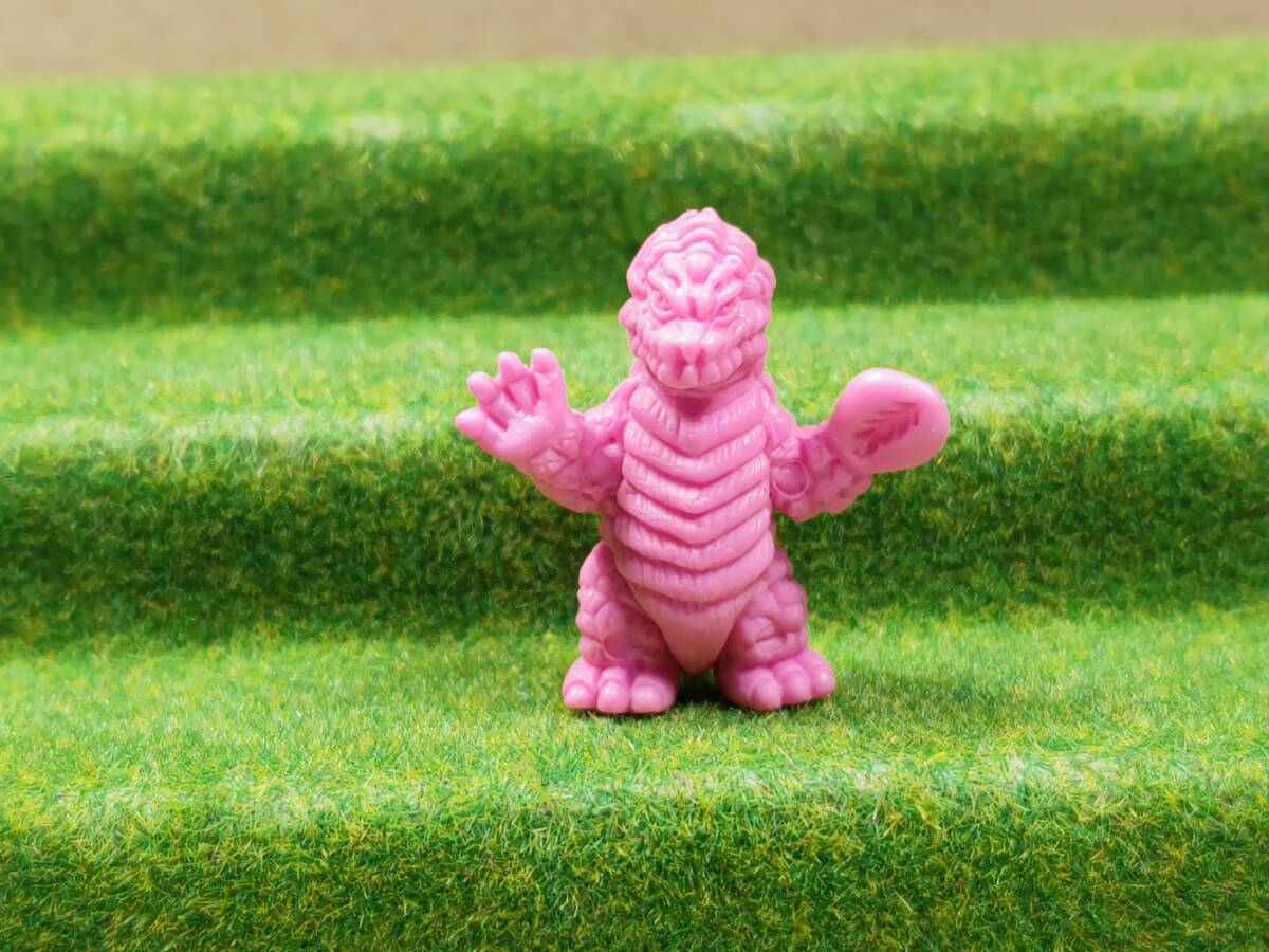 怪獣消しゴム☆M1号(ピンク色)/正規品/当時物/ガチャガチャ 怪獣消しゴム☆M1号(ピンク色)/正規品/当時物/ガチャガチャ