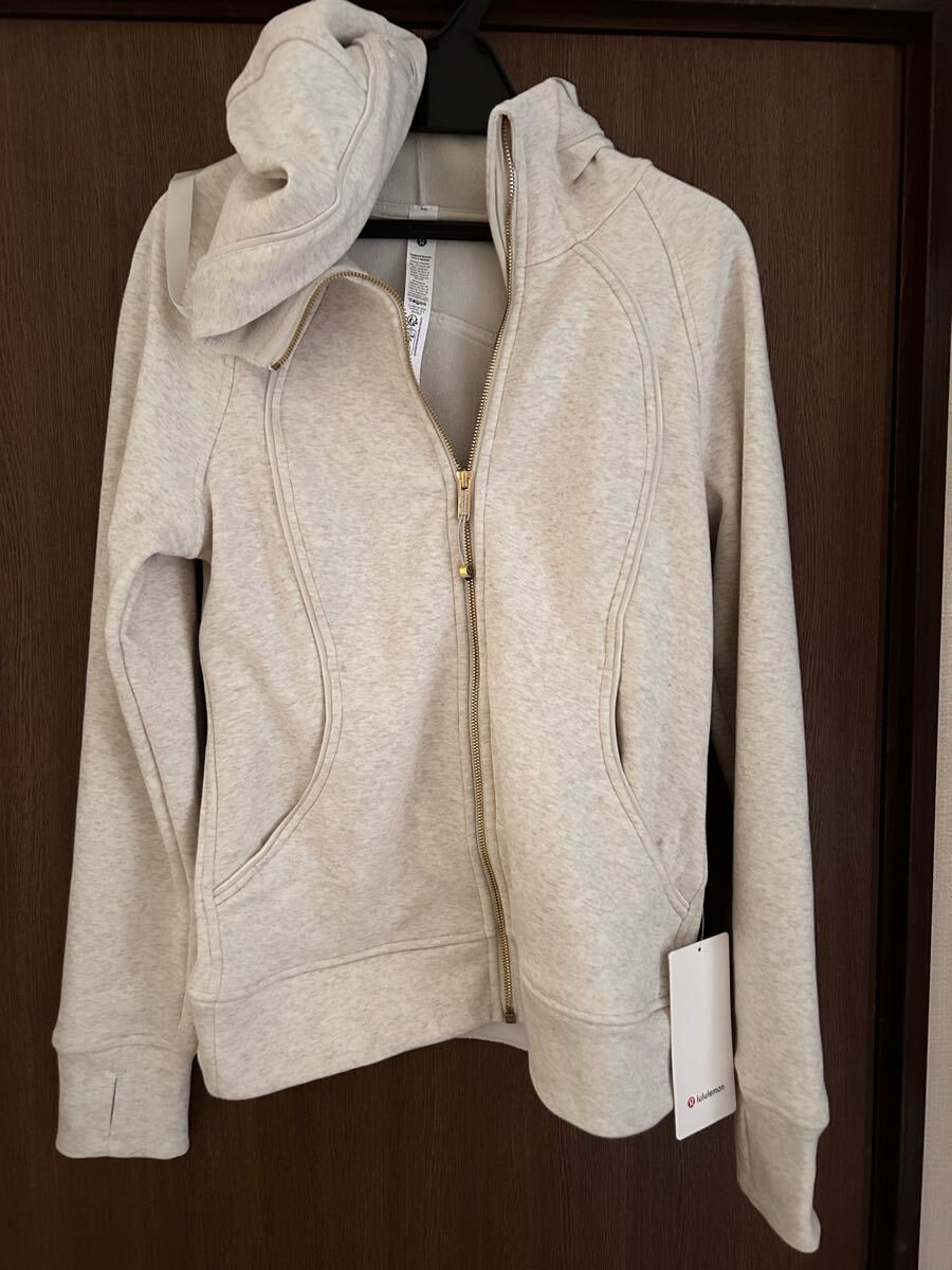 新品未使用タグ付き！入手不可色！ルルレモンlululemon レディースScuba フルジップフーディ、８、暖かい_画像9