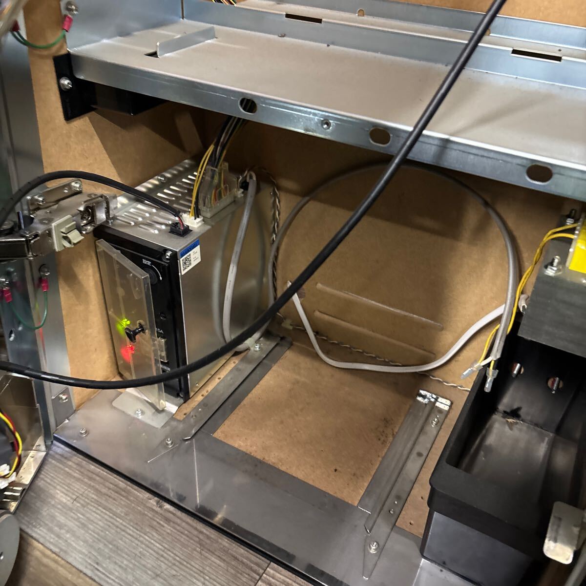 動作品 ロデオ 4号機 初代 回胴黙示録カイジ コイン不要機 動作品 ロデオ 4号機 初代 回胴黙示録カイジ コイン不要機