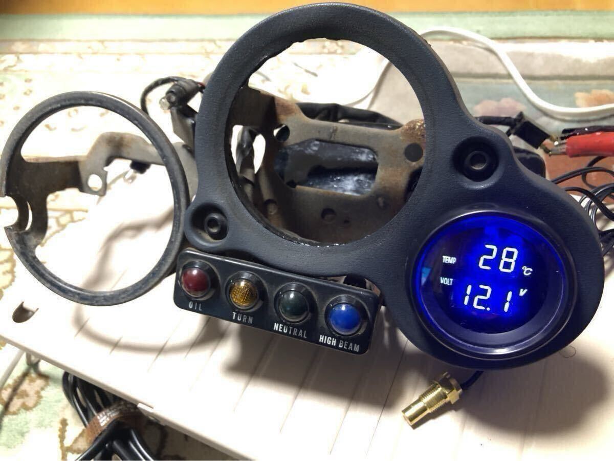 人気が高い  ZXR250他ZXR400ZXR750用純正水温計改☆一体型デジタル水温&電圧 その他