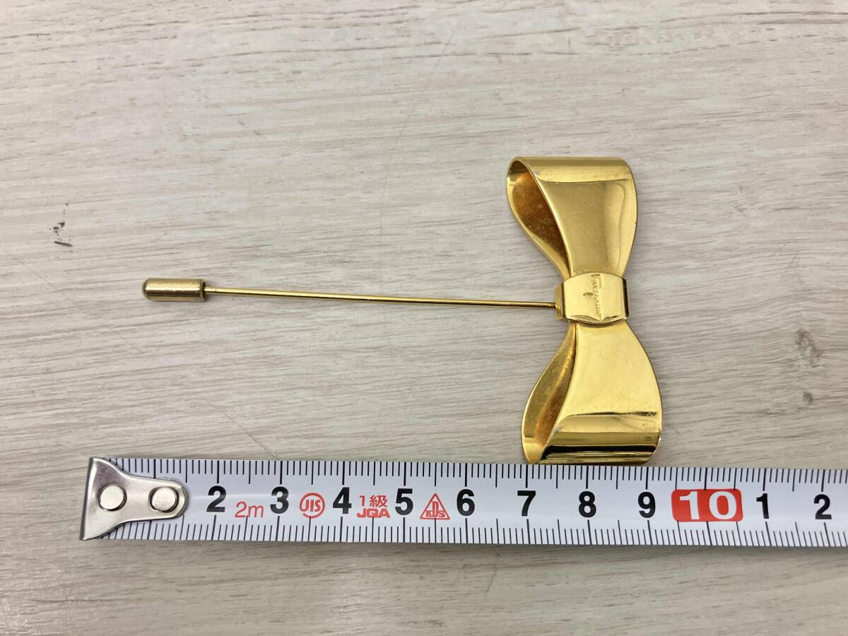 Salvatore Ferragamo брошь лента бренд аксессуары Salvatore Ferragamo 