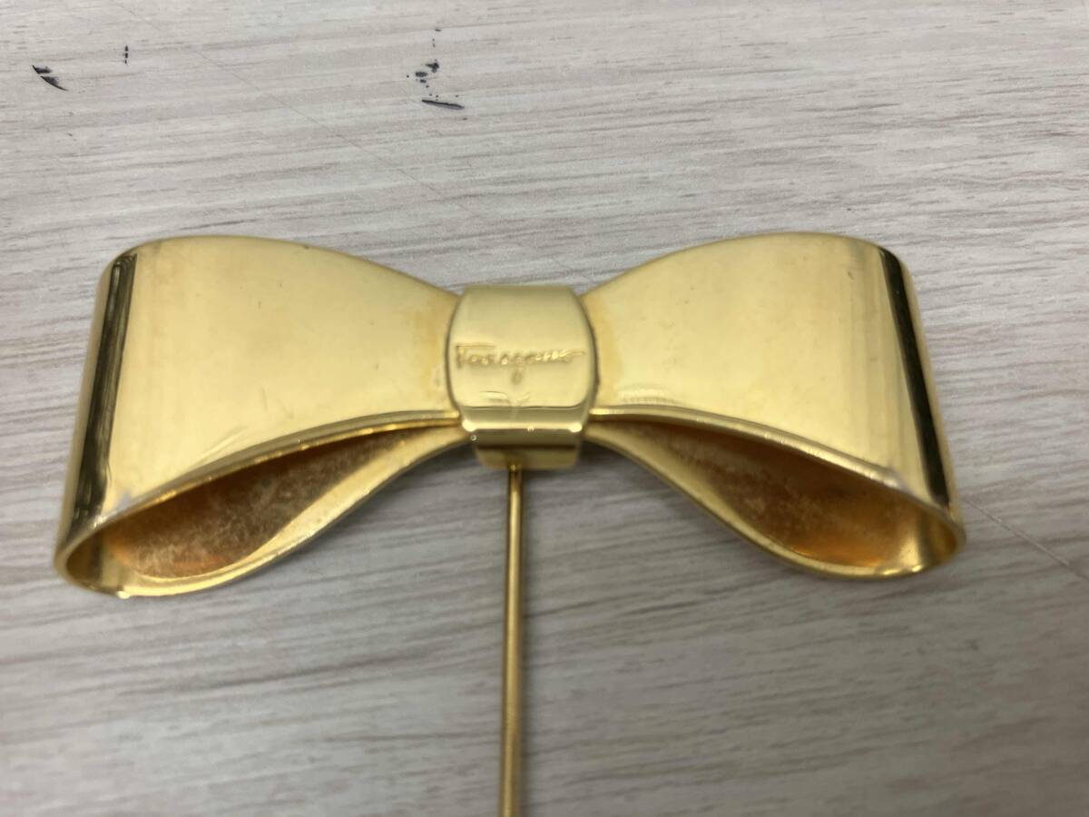 Salvatore Ferragamo брошь лента бренд аксессуары Salvatore Ferragamo 