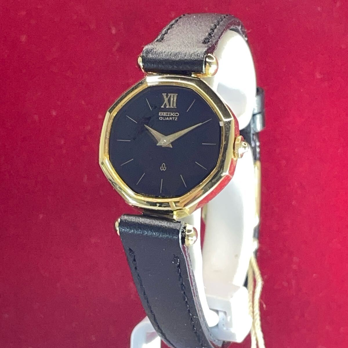 90s 未使用 SEIKO ソシエ オクタゴン クォーツ 電池交換済 90s 未使用 SEIKO ソシエ オクタゴン クォーツ 電池交換済
