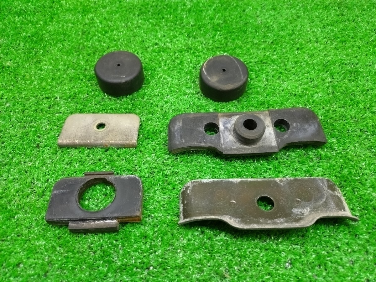 TW200 TW225　タンククッション　タンクマウント　 セット_画像1