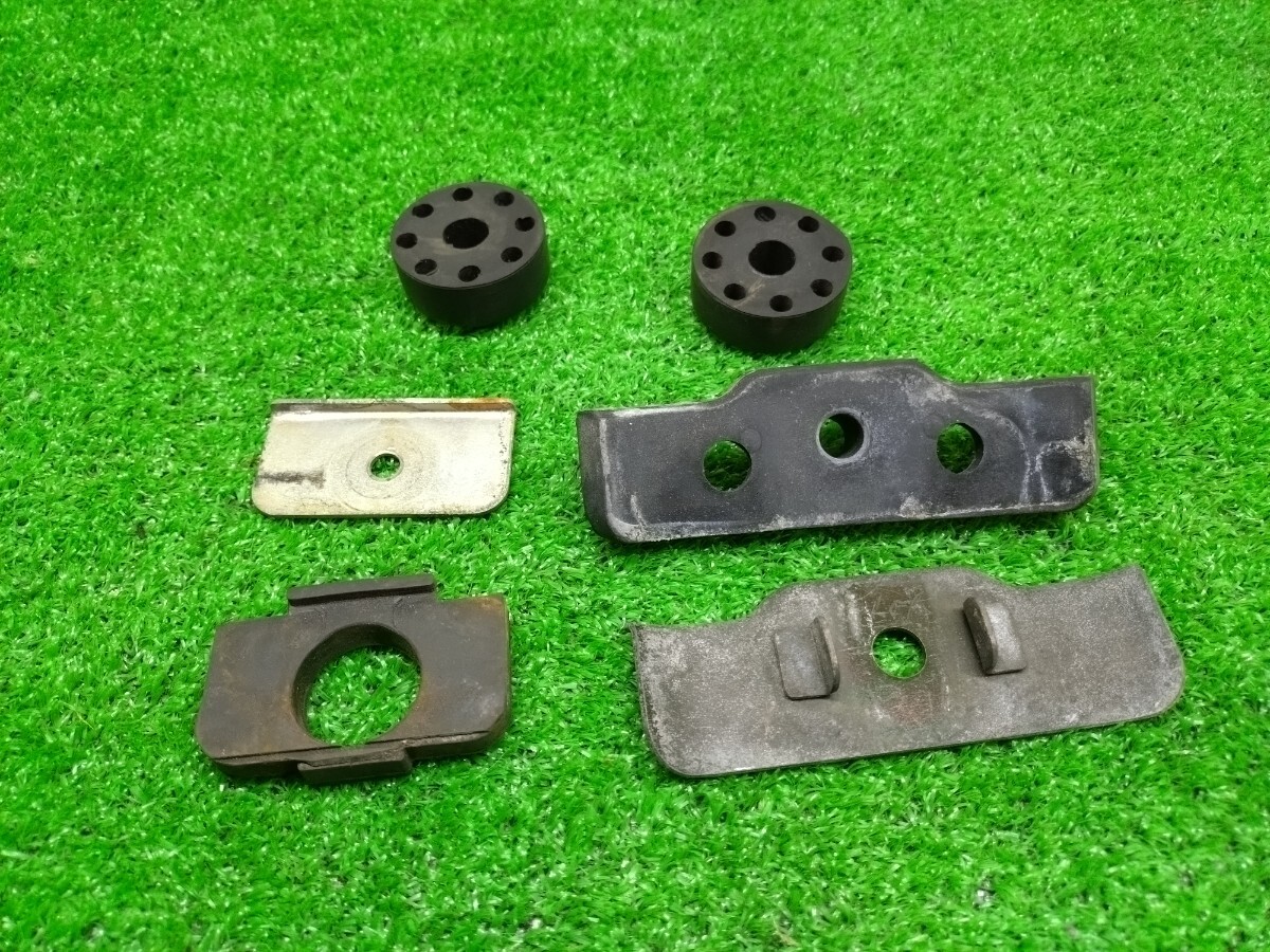 TW200 TW225　タンククッション　タンクマウント　 セット_画像2