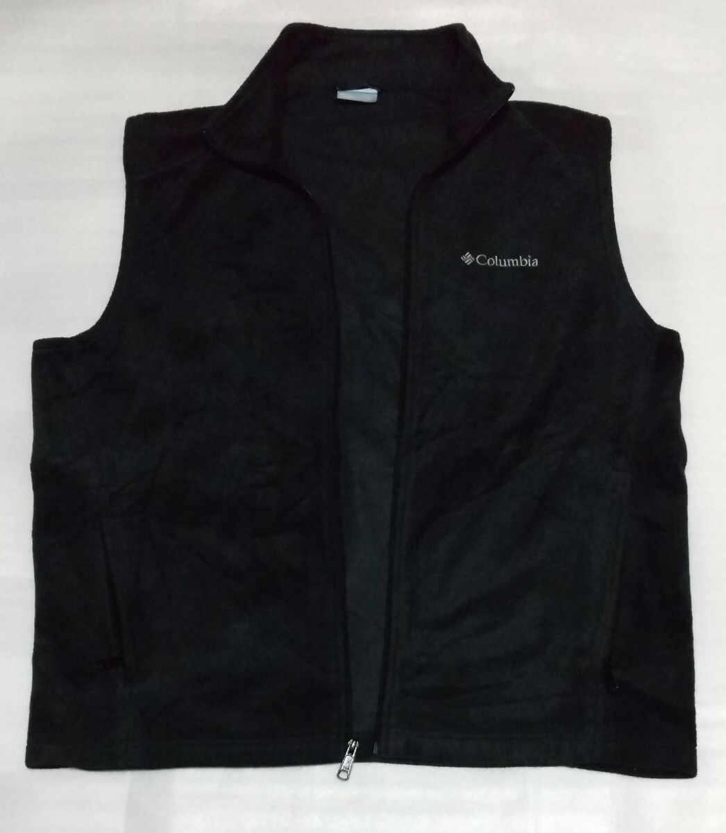 ※Columbiaのベストです。