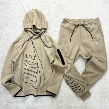 Lサイズ 新品未使用 NIKE セットアップ テックフリース ナイキ Lサイズ 新品未使用 NIKE セットアップ テックフリース ナイキ