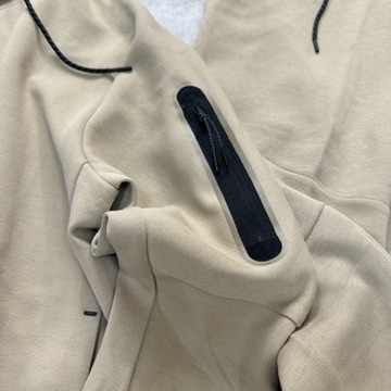 Lサイズ 新品未使用 NIKE セットアップ テックフリース ナイキ Lサイズ 新品未使用 NIKE セットアップ テックフリース ナイキ