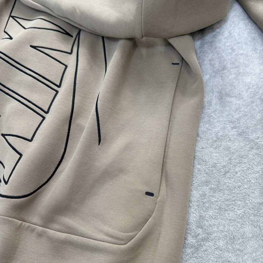 Lサイズ 新品未使用 NIKE セットアップ テックフリース ナイキ Lサイズ 新品未使用 NIKE セットアップ テックフリース ナイキ