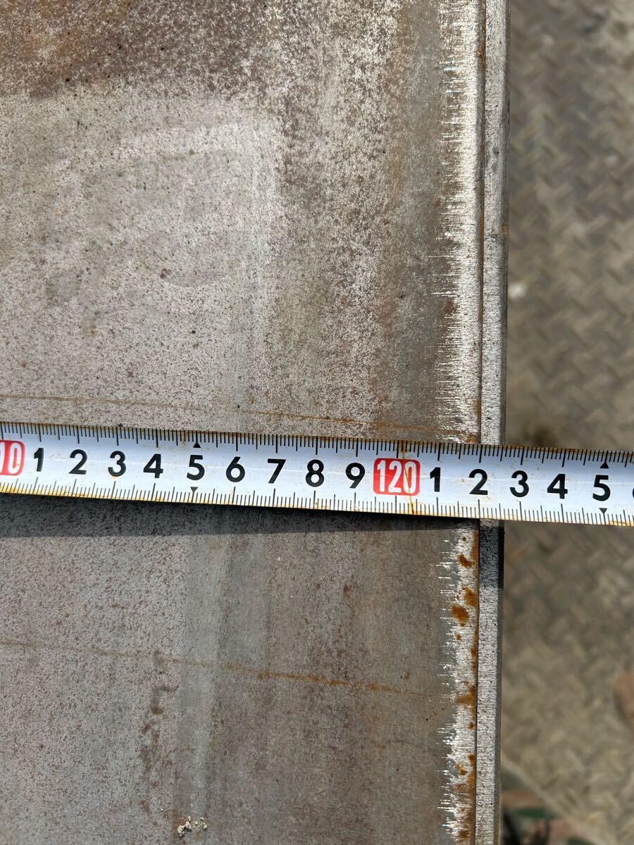 未使用品 敷鉄板 寸法 1,220×2,900×厚さ4mm重量111.5kg 鉄板 未使用品 敷鉄板 寸法 1,220×2,900×厚さ4mm重量111.5kg 鉄板