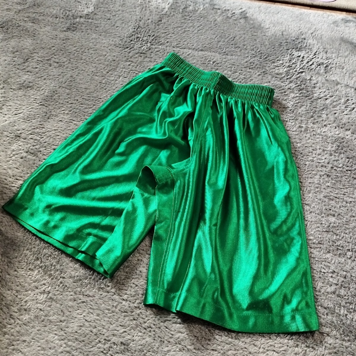 スポーツデポ購入　バスケットパンツ　一度履いただけ美品　140緑