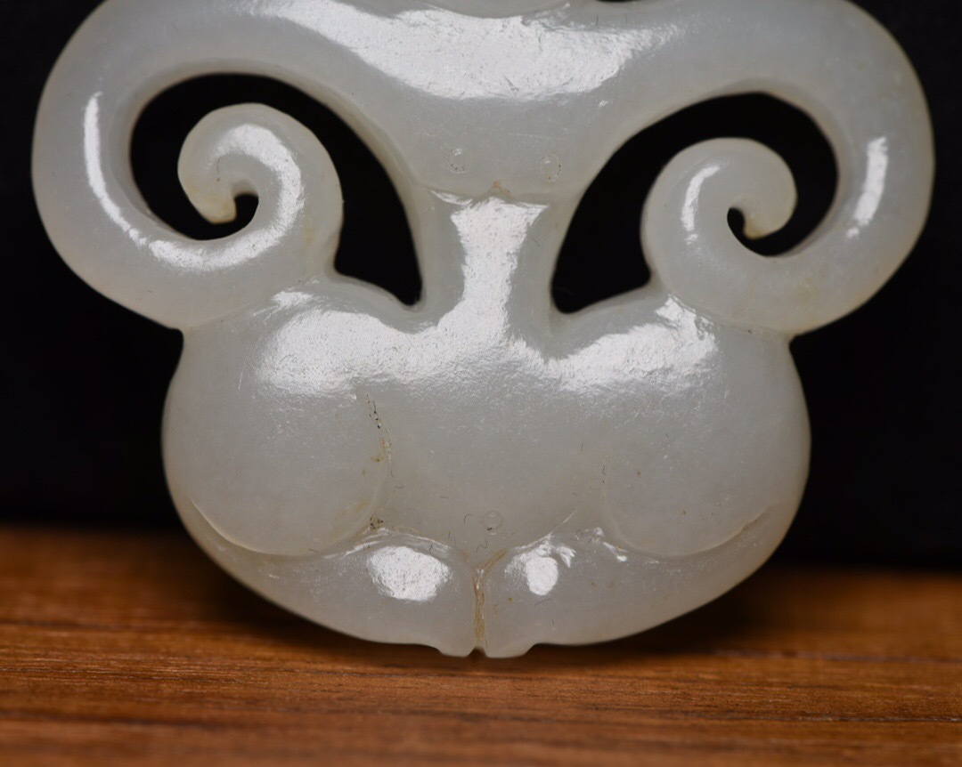 仁】『和田玉製・細密彫・玉人・置物・賞物』極細工 古賞物