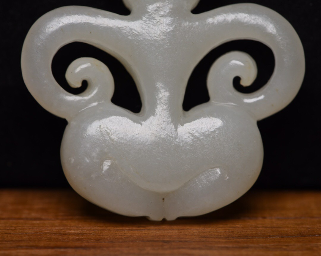 ♥値下げ！♥　中国　玉製　彫刻　馬　石製　置物　骨董　古玩 Yahoo!オークション -「馬 置物」(東洋彫刻) (彫刻、オブジェ)の