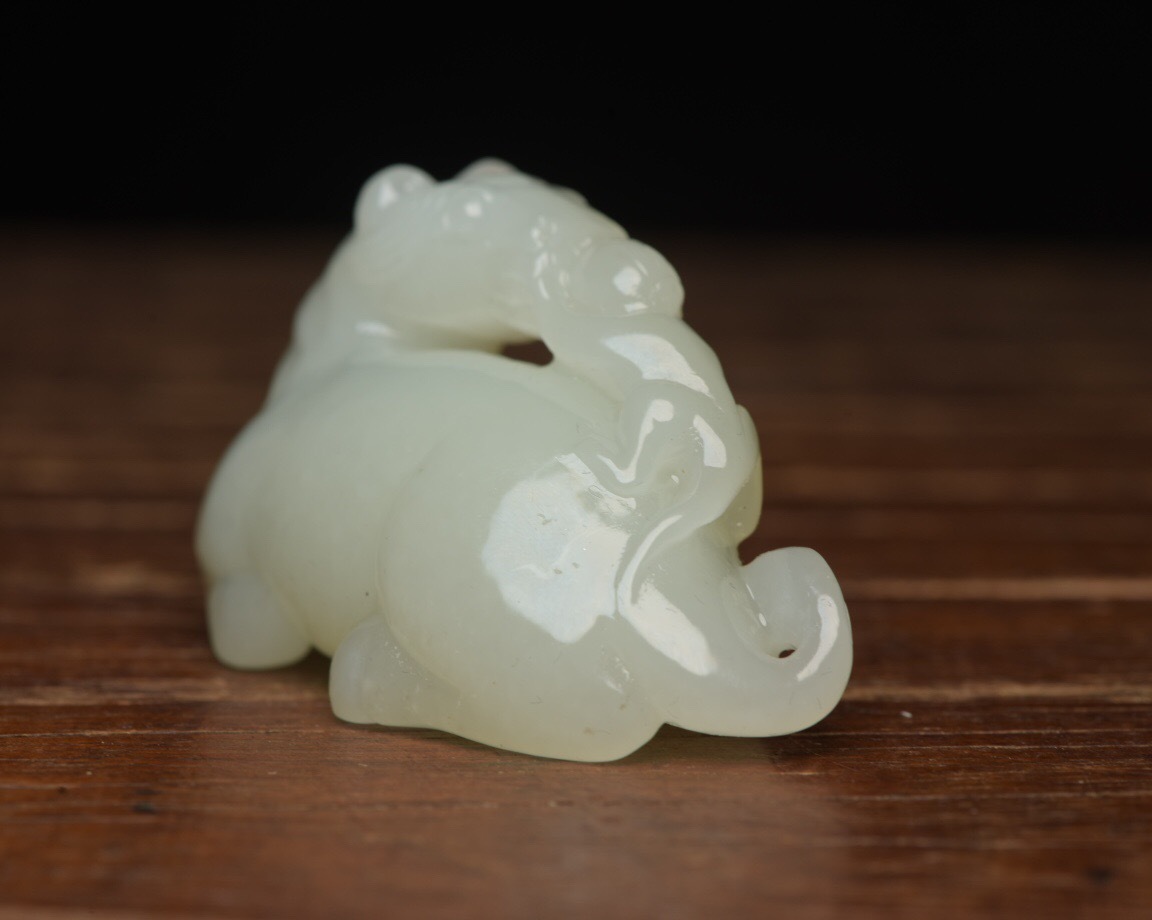 仁】『和田玉製・細密彫・馬上封侯・置物・賞物』極細工 古賞