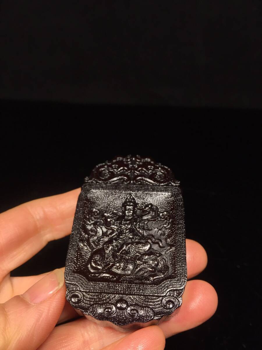 [.][ четырехкантный брус маленький . гравюра *.. бодисатва ..* netsuke *...] первоклассный . старый . предмет China старый . старый изобразительное искусство старый прекрасный тест 