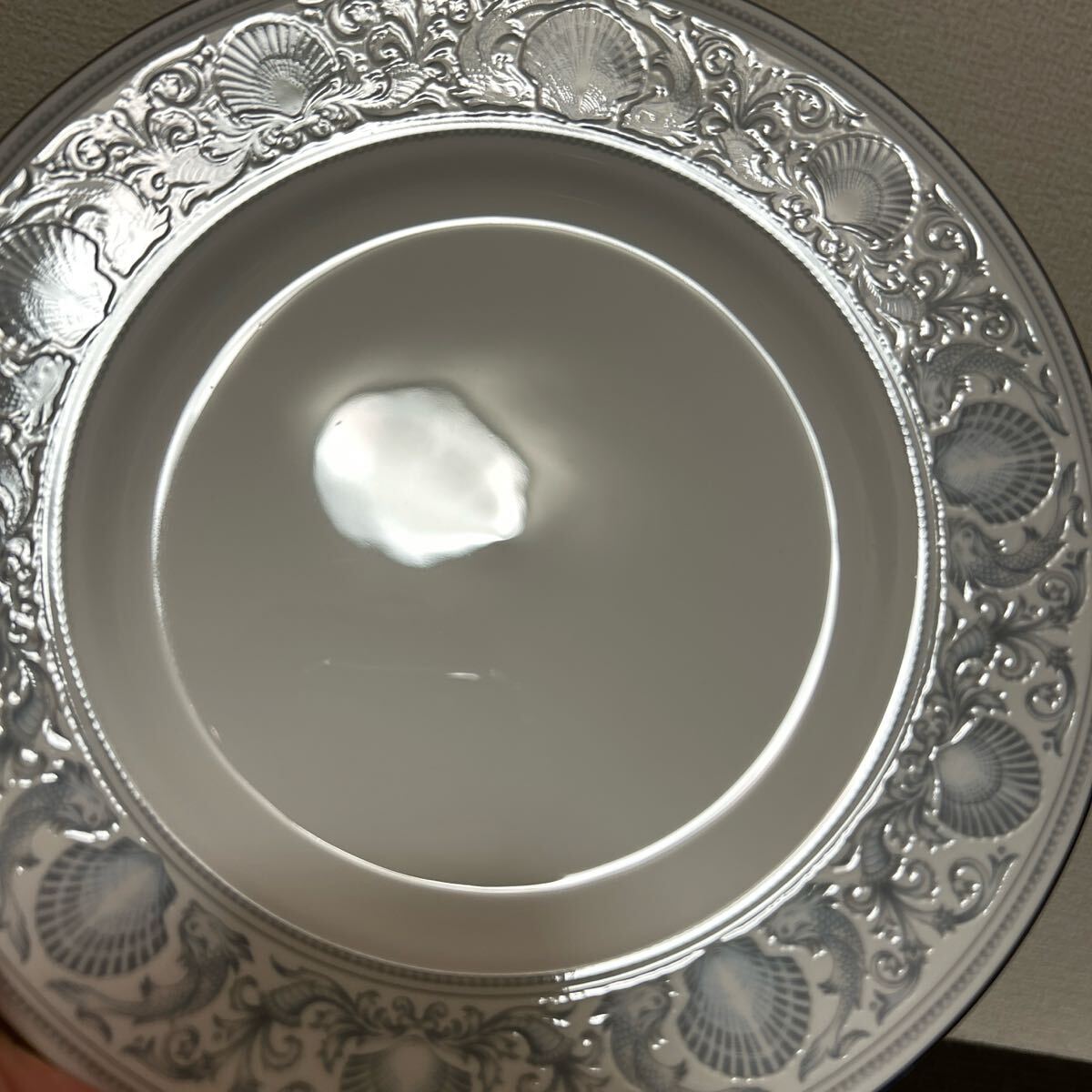 ウェッジウッド　ドルフィン　ホワイト　ディナープレート　23cm ウェッジウッド ドルフィン ホワイト ディナープレート 23cm