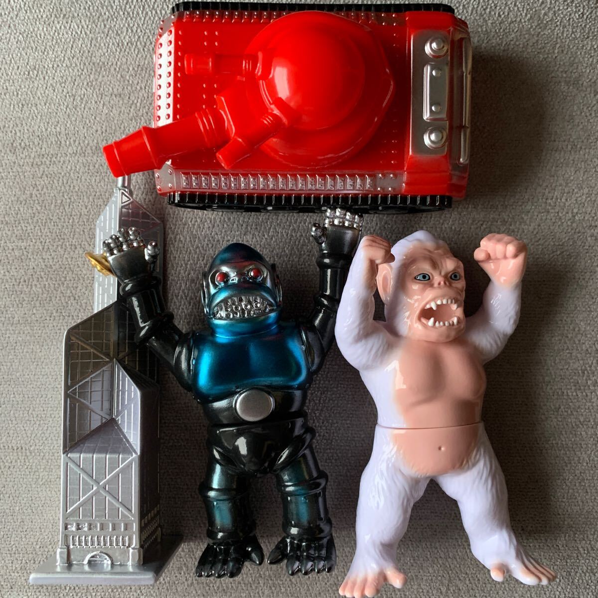 ソフビ king kong VS Mecha Gorilla Shameless Toy メカゴリラ ソフビ king kong VS Mecha Gorilla Shameless Toy メカゴリラ