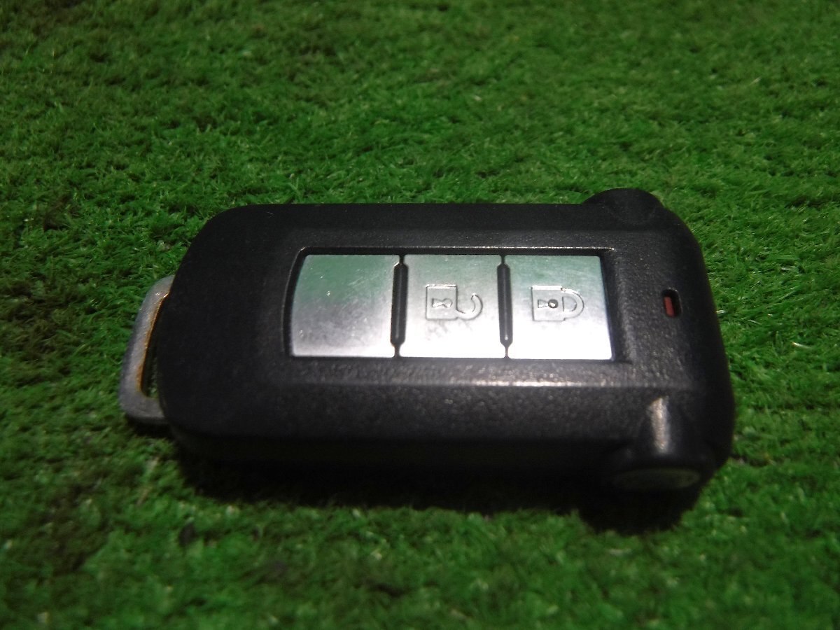 【】三菱　デリカD5　CV2W　純正　鍵　キー　電池?zé)oし　2412D1 A