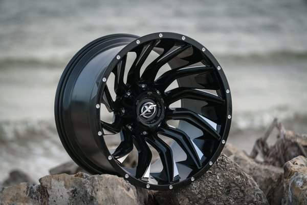 新品 20x10J ハイラックス サーフ プラド タコマ XF OFFROAD XF224 20インチホイールのみ4本セット -12 135/139.7-6H 135-6穴 139.7-6穴_画像3