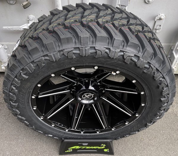 20x10J サバーバン アバランチ XF OFFROAD XF220 20インチマッドタイヤホイール ATTURO TRAIL BLADE MT 285/50R20 33x12.50R20 35インチ