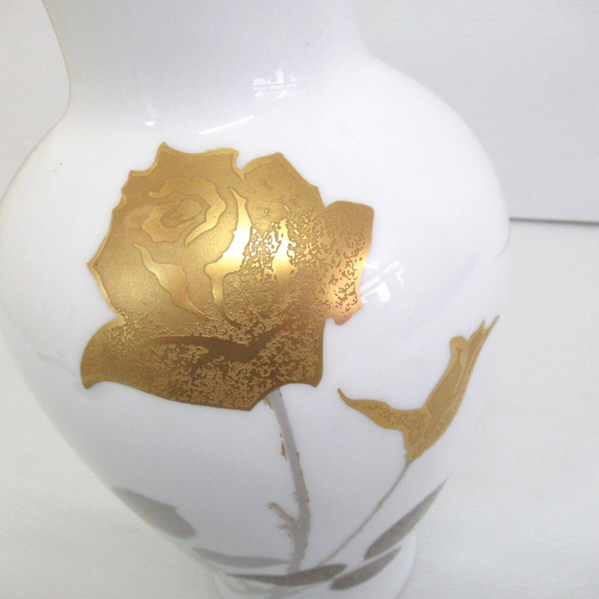 大倉陶園 金蝕バラ 花瓶 28cm フラワーベース 花器 置物 大倉陶園 金蝕バラ 花瓶 28cm フラワーベース 花器 置物