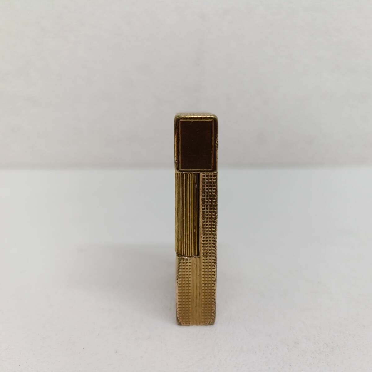 S.T.Dupont デュポン ガスライター 20μ ライン ゴールドカラー S.T.Dupont デュポン ガスライター 20μ ライン ゴールドカラー
