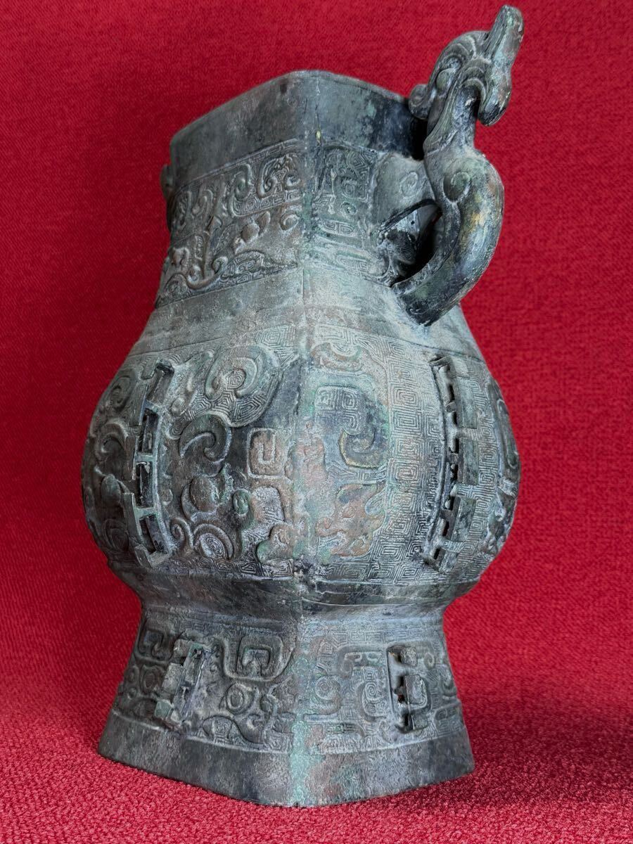 お買い得モデル 饕餮紋方尊 青銅饕餮紋双鳳耳方尊 饕餮文 中国古玩 花瓶 双耳瓶 工芸品