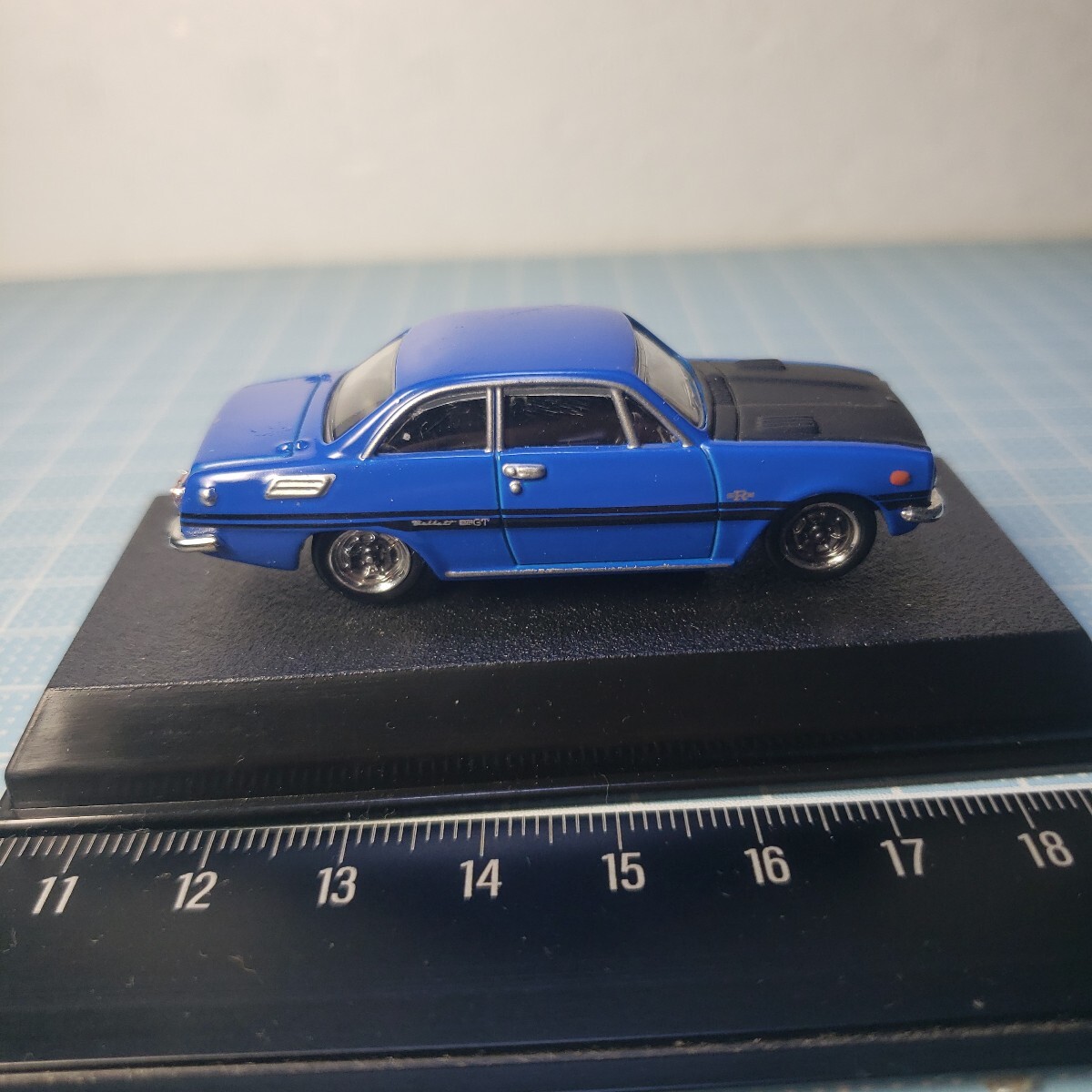 コナミ 1/64 絶版名車コレクション ISUZU べレット GT-R(PR91W)1969