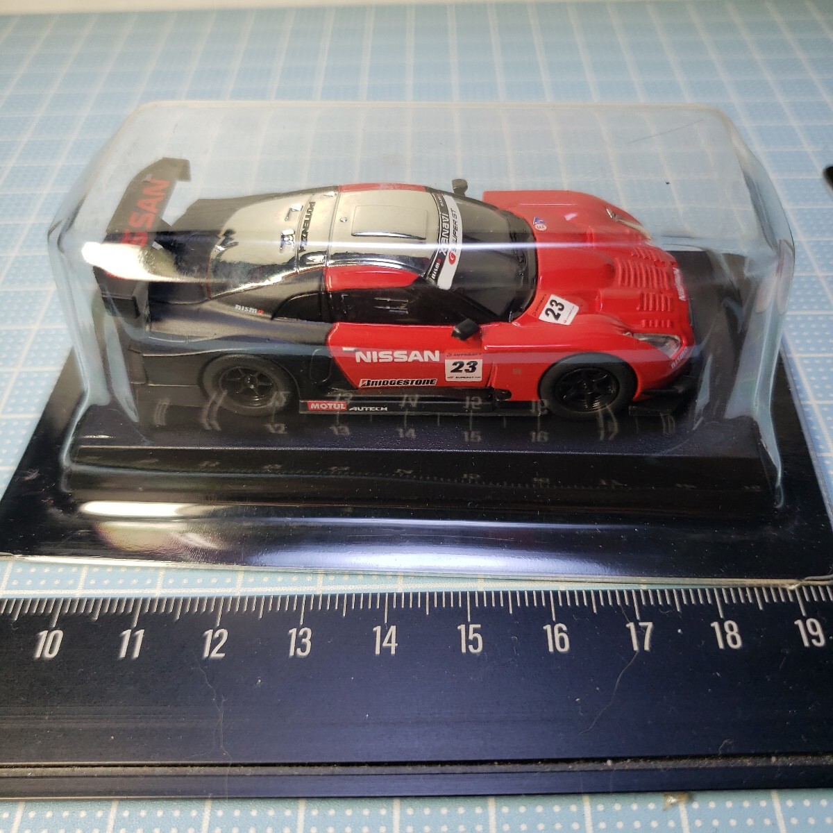 京商 1/64 GT-R レーシングカー コレクション XANAVI NISMO GT-R Pre Season SUZUKA 23