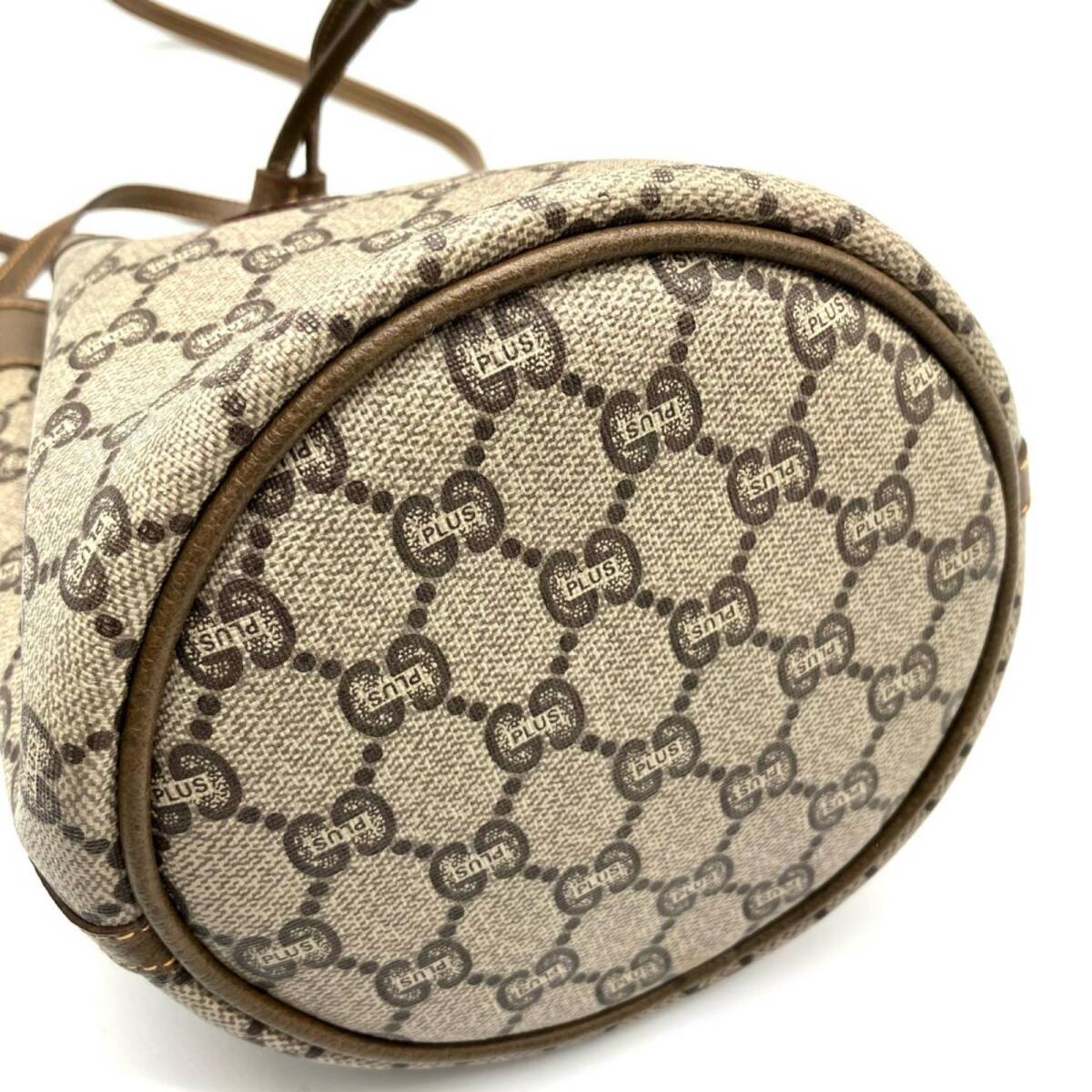 GUCCI グッチ オールドグッチ ショルダーバッグ 巾着型 GGプラス GUCCI グッチ オールドグッチ ショルダーバッグ 巾着型 GGプラス