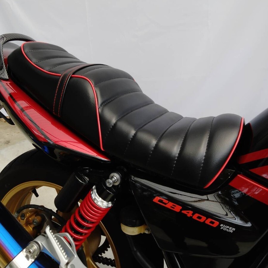 高級レザー ホンダCB400sf タックロールシート nc39 nc42 高級レザー ホンダCB400sf タックロールシート nc39 nc42
