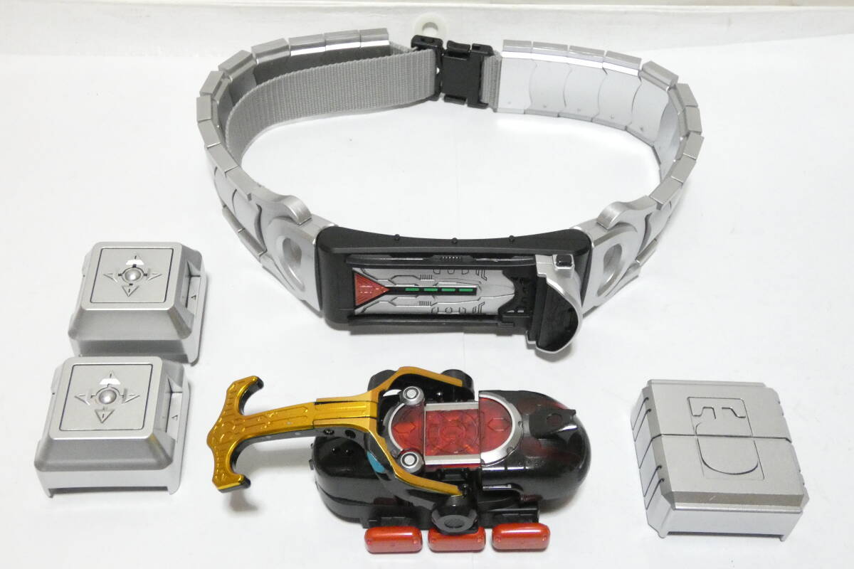 9878S/動作確認済み CSM ダークカブトゼクター 仮面ライダー 9878S/動作確認済み CSM ダークカブトゼクター 仮面ライダー