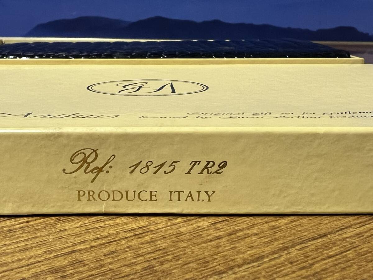 gA great Arthur 1815 TR2 PRODUCE ITALY 【長財布】 プレゼント 男女兼用 訳有り_画像3