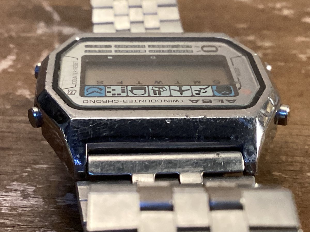 TT-4090■送料込■ALBA アルバ TWIN COUNTER CHRONO メンズ デジタル クオーツ 腕時(shí)計(jì) 時(shí)計(jì) Y746-5040 A2 50g●動(dòng)作品/くGOら