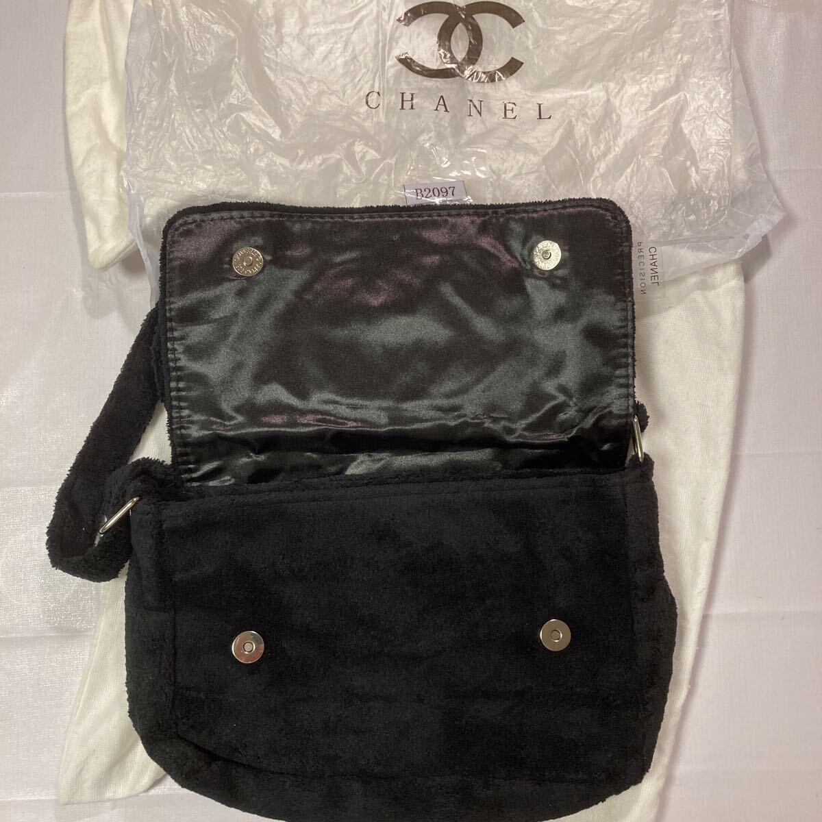 CHANEL ショルダーバッグ コットンブラック 希少ノベルティ 未 CHANEL ショルダーバッグ コットンブラック 希少ノベルティ 未