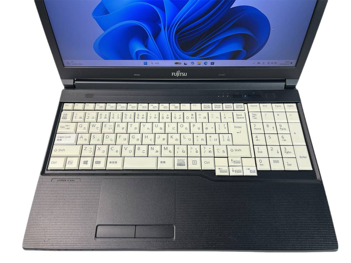 富士通 LIFEBOOK A577/R ビジネスノート Intel Core i5-7300U メモリ8GB+SSD256GB+DVD 15.6型FHD Win11 ノートパソコン A577R5-6