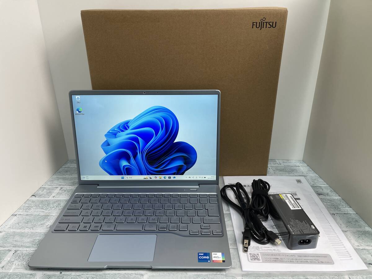 富士通 LIFEBOOK CH75/G3 ノートパソコン 第12世代Intel Core i5-1240P メモリ8GB+SSD256GB 指紋認(rèn)証 13.3型WUXGA Win11 送料無(wú)料 N7J927