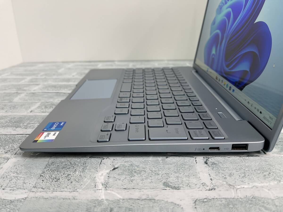 富士通 LIFEBOOK CH75/G3 ノートパソコン 第12世代Intel Core i5-1240P メモリ8GB+SSD512GB 指紋認(rèn)証 13.3型WUXGA Win11 送料無(wú)料 N7J939
