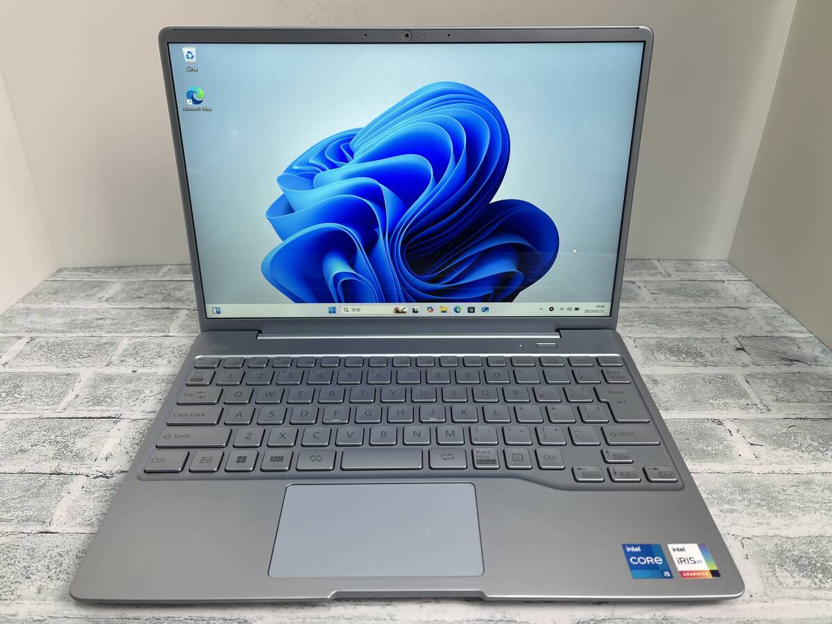 富士通 LIFEBOOK CH75/G3 ノートパソコン 第12世代Intel Core i5-1240P メモリ8GB+SSD512GB 指紋認(rèn)証 13.3型WUXGA Win11 送料無(wú)料 N7J939