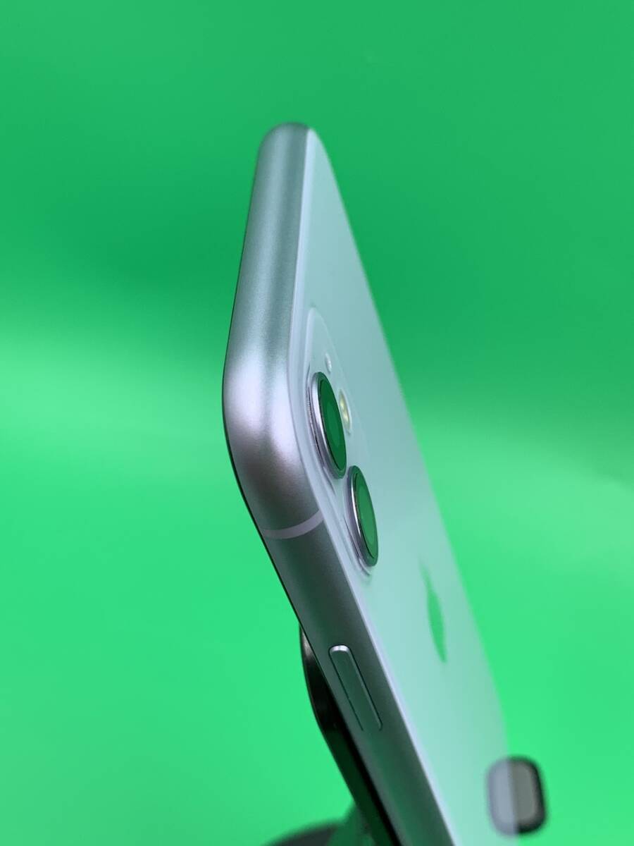 美品 iPhone 11 128GB SIMフリー バッテリー新品100% 格安SIM可 美品 iPhone 11 128GB SIMフリー バッテリー新品100% 格安SIM可