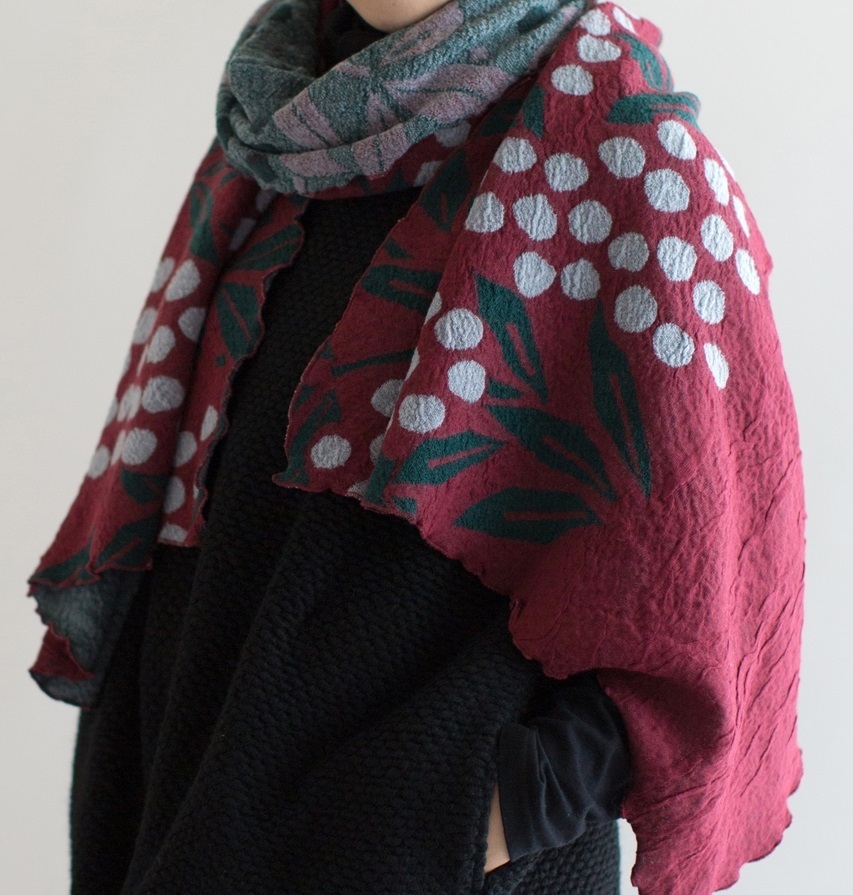 新品! 日本製 月装 SOU・SOU x MOONBAT 南天竹 赤蘇芳 ショール? ストール?_画像4