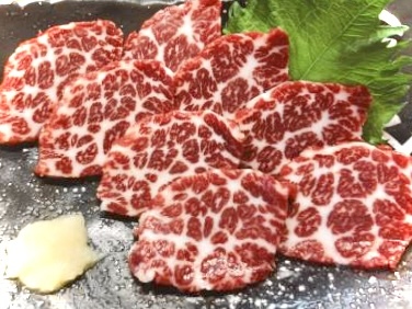 ■【お試し4パック箱詰め】特選B馬刺し約50ｇ×4パック前后の真空パックを200gお屆け★（刺身）【カナダ産國內(nèi)肥育】??！