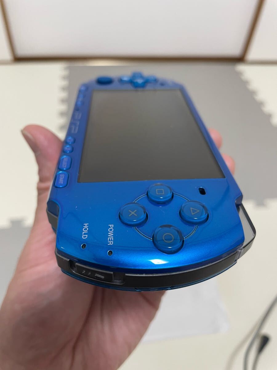 PSP-3000 バイブラントブルー 中古 送料無料(PSP3000シリーズ PSP-3000 バイブラントブルー 中古 送料無料(PSP3000シリーズ