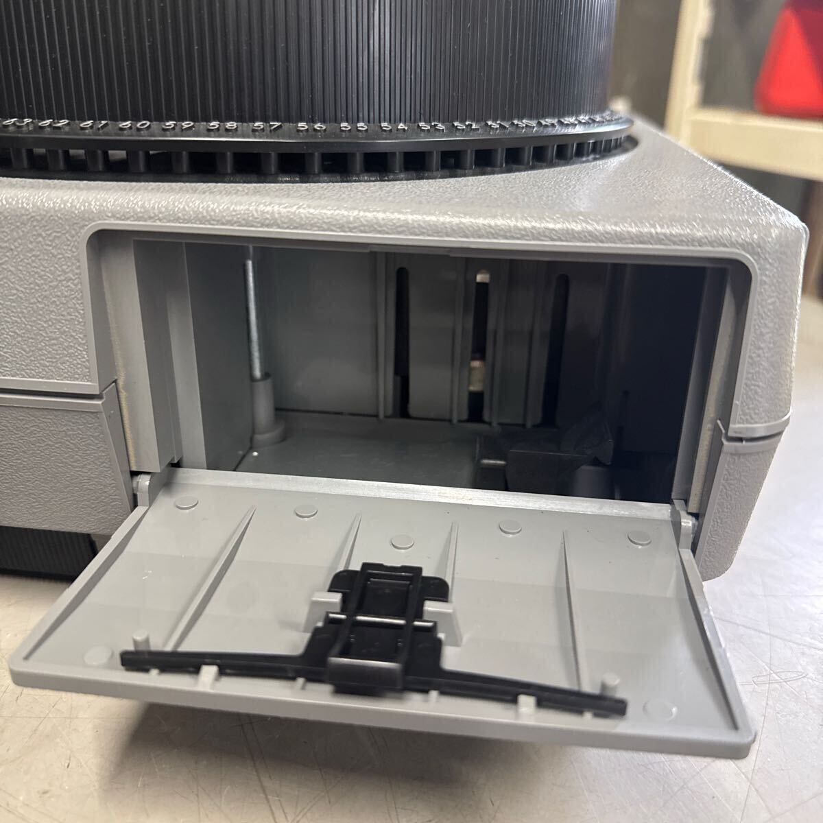 Kodakコダック エクタグラフィック 3 スライド プロジェクター Kodakコダック エクタグラフィック 3 スライド プロジェクター