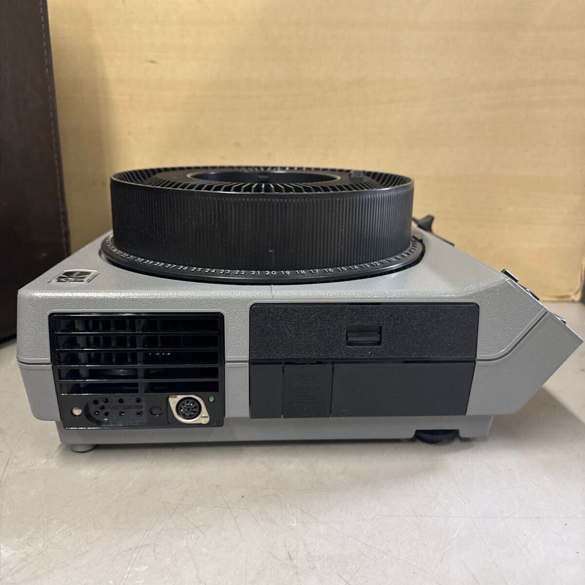 Kodakコダック エクタグラフィック 3 スライド プロジェクター Kodakコダック エクタグラフィック 3 スライド プロジェクター